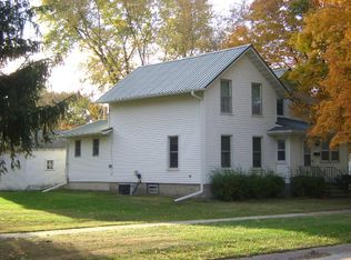 321 S Elm St, Cresco, IA 52136