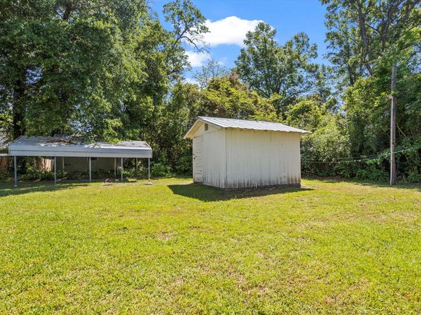 444 Academy St, Barnwell, SC 29812