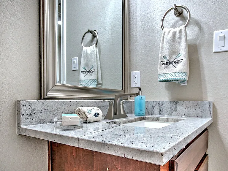 Towne Square Condos — Photo 17