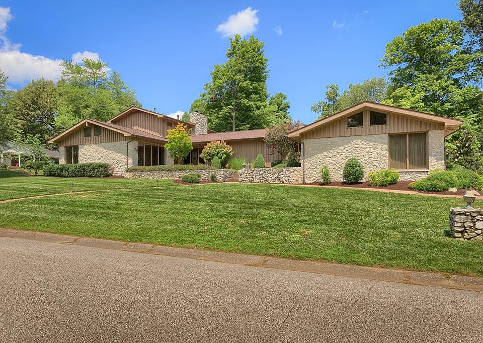 1st image of 1315 Woodbridge Trl