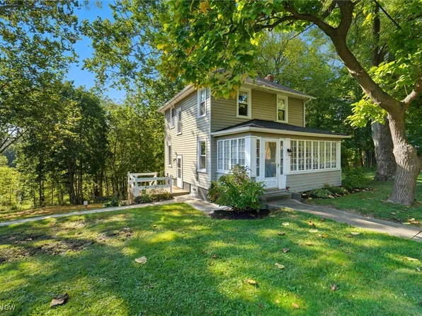 10536 Johnnycake Ridge Rd, Concord Township, OH 44077