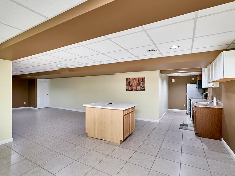 7073 Black Horse Dr — Photo 22
