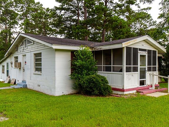 3rd image of 304 Kelly Dr