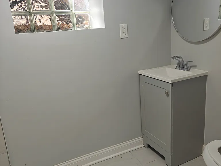 7405 S Princeton Ave #BASEMENT — Photo 14