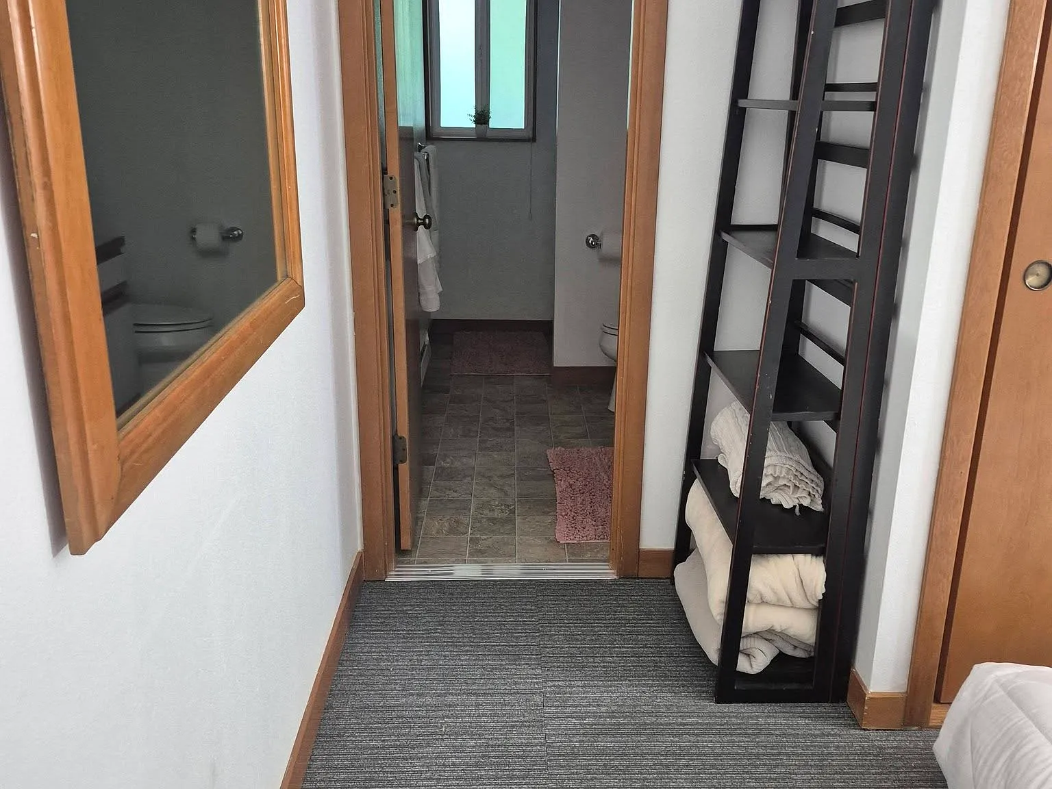 Studio, 300 sqft, $1,600 — Photo 4