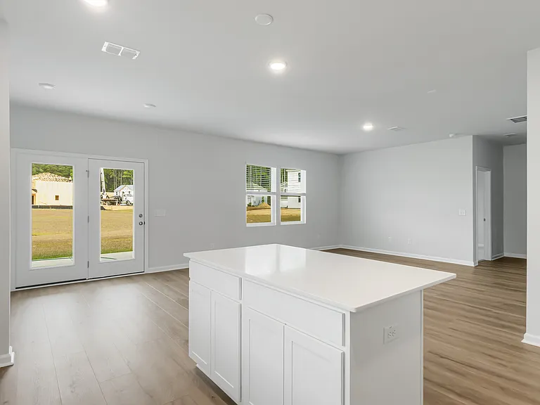 725 Meadowbrook Ln — Photo 15
