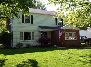 6 Ewing Pl, Decatur, IL 62522