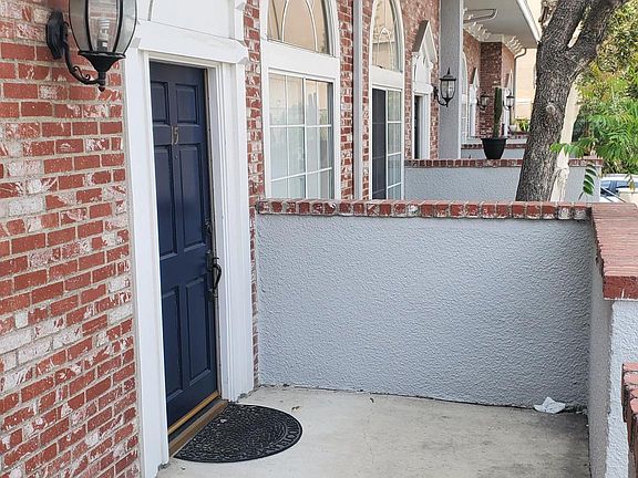 2nd image of 8741 Darby Ave Suite 15