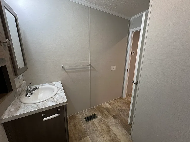 38000 Le Chateau Blvd #336 — Photo 18