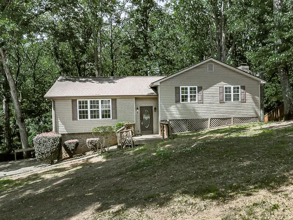 6911 Beechwood Dr, Acworth, GA 30102