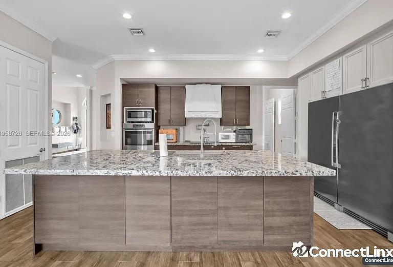 3545 Forest View Cir — Photo 13