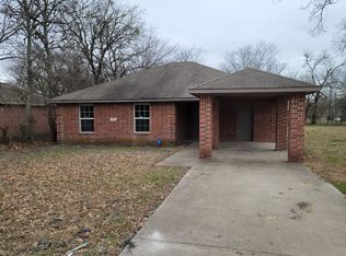402 Stallings St, Terrell, TX 75160