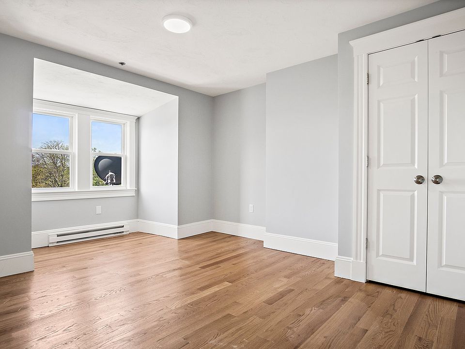 1st image of 408 Neponset Ave APT 3L