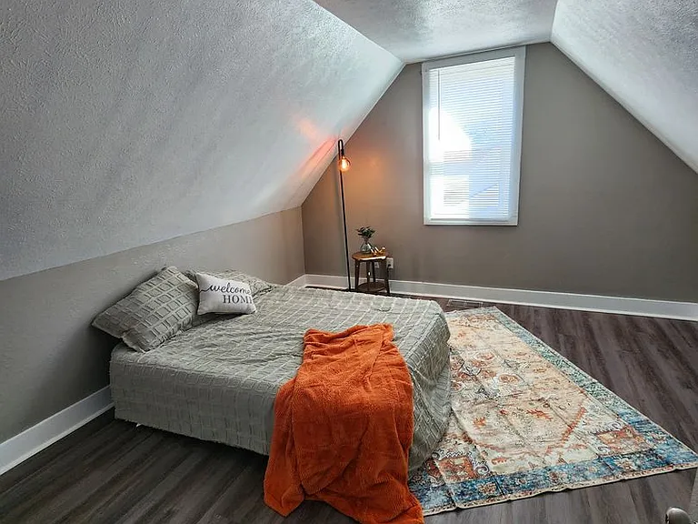 1605 S Union St — Photo 11