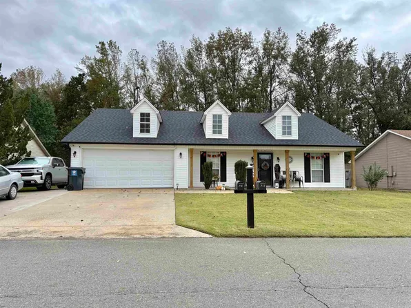 216 Hunters Run Dr, Haskell, AR 72015