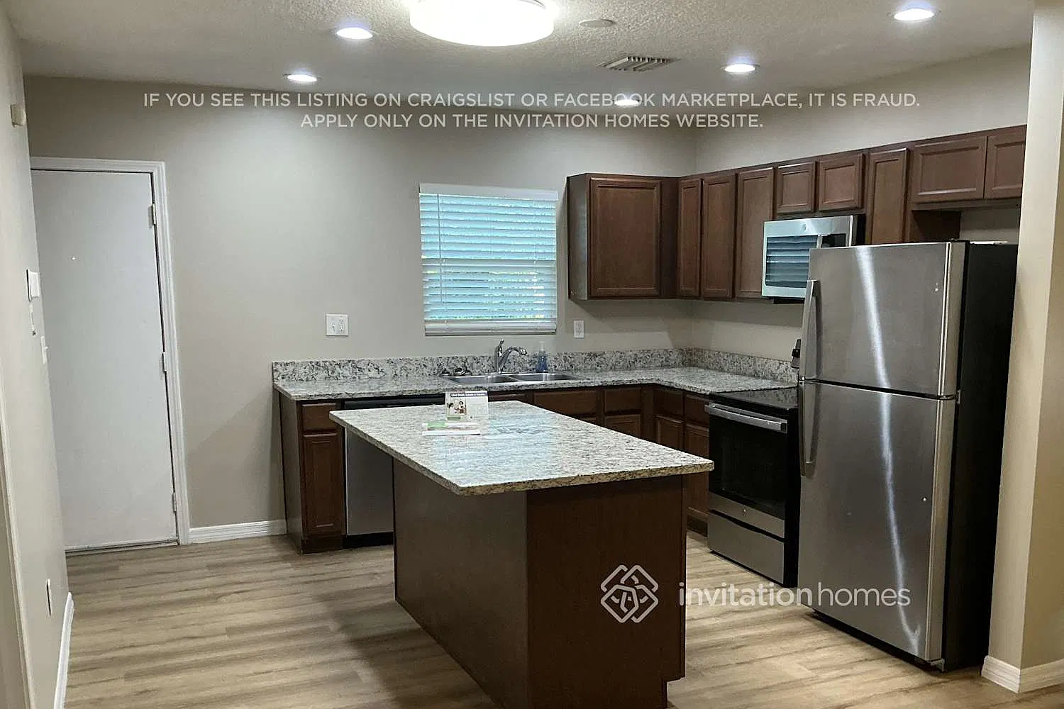 3725 Pine View Cir Jacksonville, FL 32207 — Photo 4