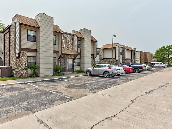 2nd image of 401 12th Ave #195