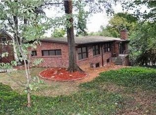 2425 Ashwood Dr, Louisville, KY 40205