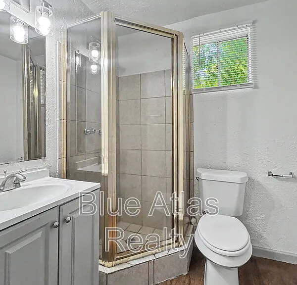 1714 NW Dallas St — Photo 11