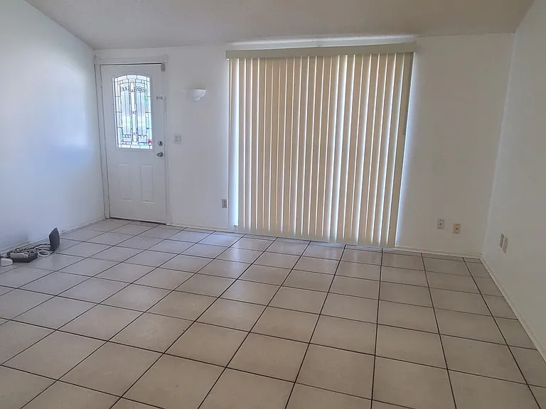 7208 Chadsford Ct — Photo 8