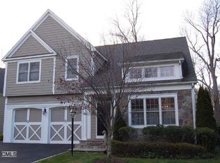 154 Pepper Ridge Rd, Stamford, CT 06905