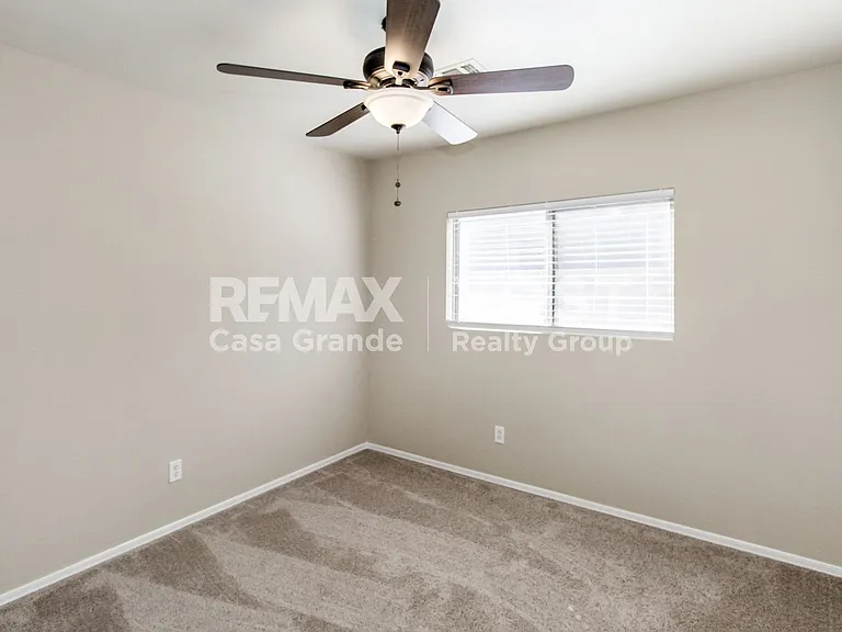 645 W Jardin Dr — Photo 6