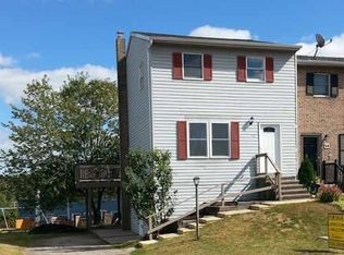 52 Privet Dr, Etters, PA 17319