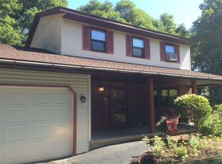 5 Lupine Cir, Albany, NY 12203