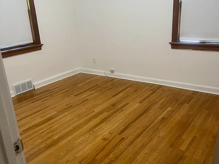 1216 Anderson Ferry Rd — Photo 4