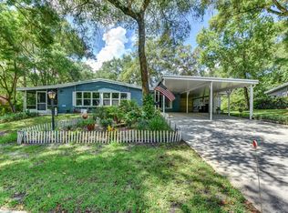 549 Leaf Cir, Deland, FL 32724