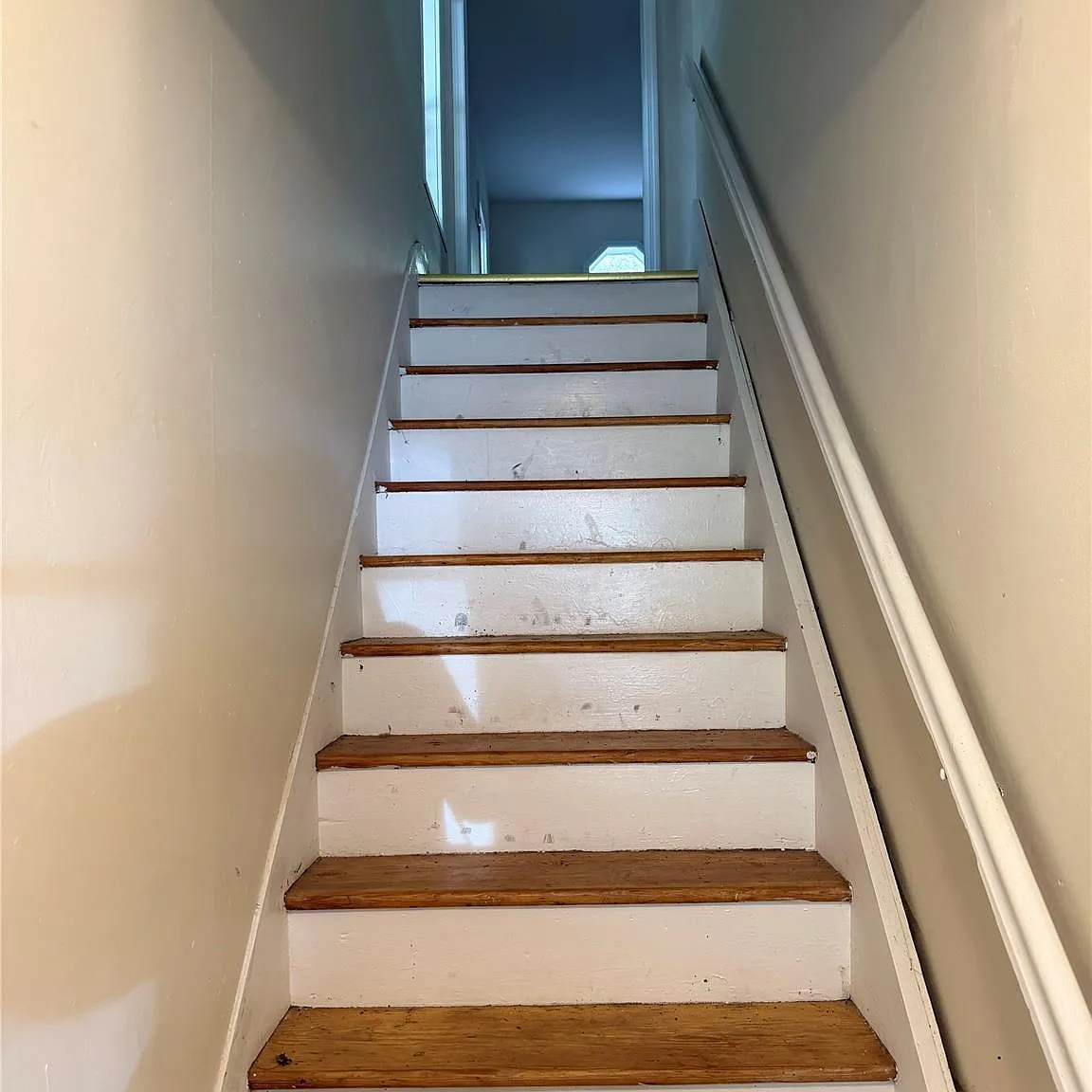 3 bed, 1.5 bath, 1152 sqft, $1,750 — Photo 2