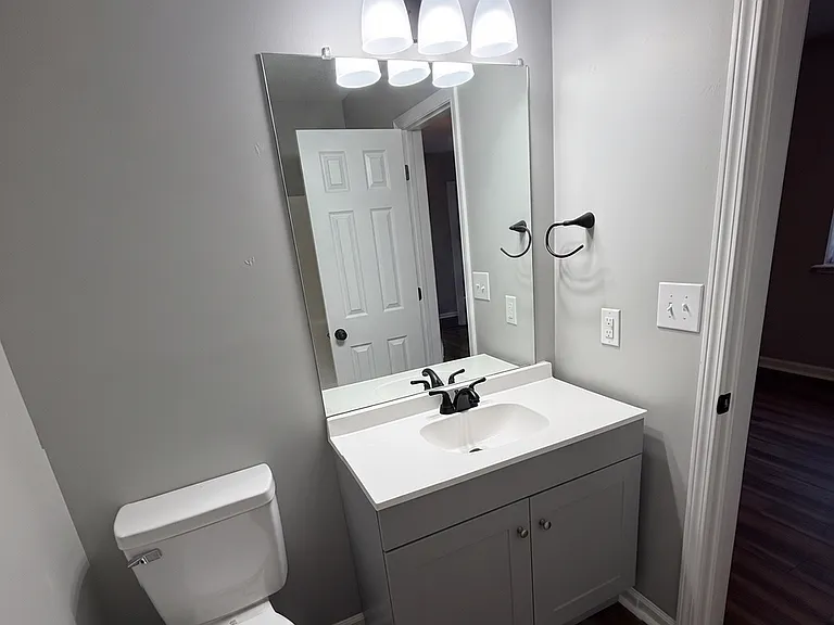 431 Sentry Oaks Dr — Photo 17