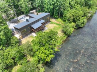 494 Riverbend Mnr, Blue Ridge, GA 30513