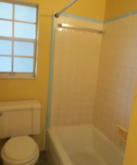 2407 State St #B — Photo 8