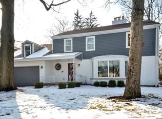 244 Barberry Rd, Highland Park, IL 60035