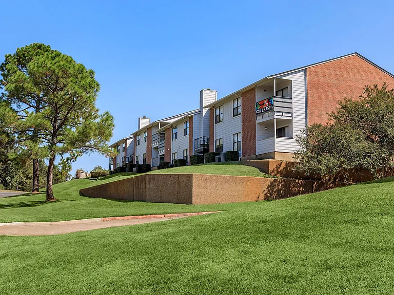 Sunridge Apartments — Photo 30