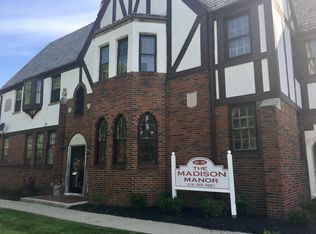2905 Hampton Rd APT 12, Cleveland, OH 44120
