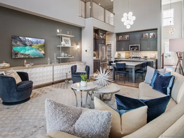 27 Heritage Lane #57, Woodbridge, CT 06525