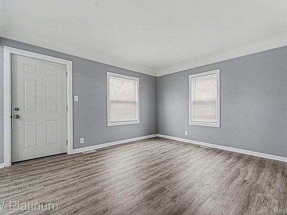 3rd image of 7527 Toepfer Rd