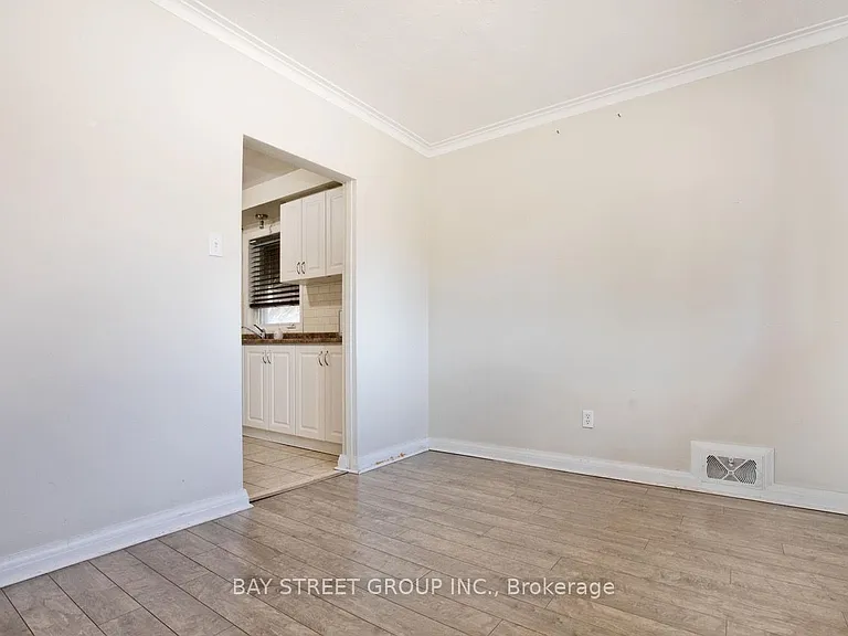 67 Elvaston Dr — Photo 10