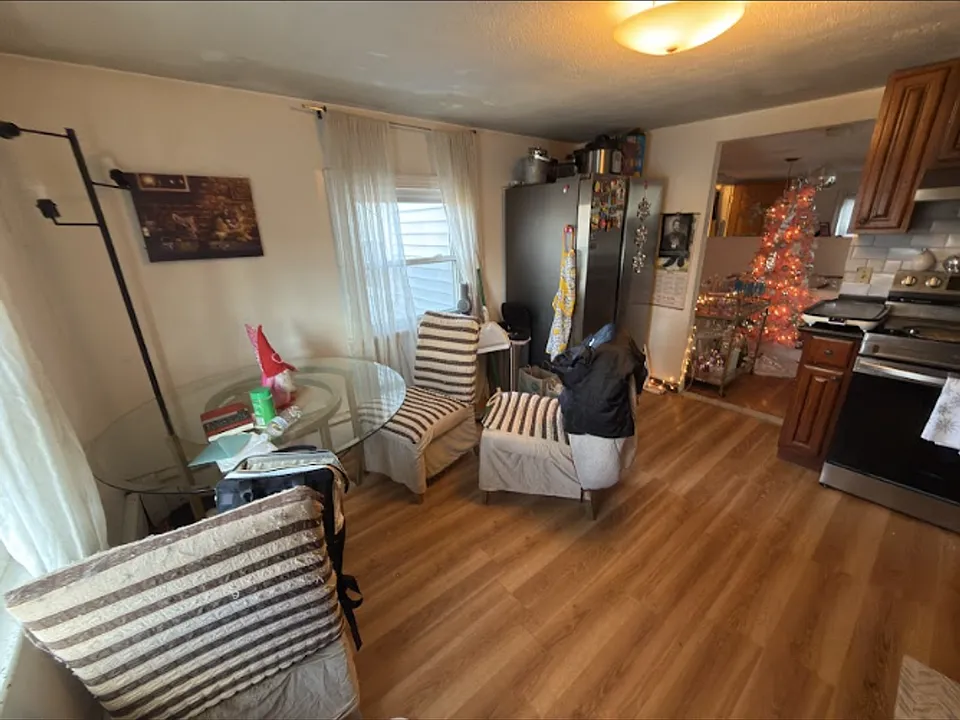 26 Greylock Rd #2