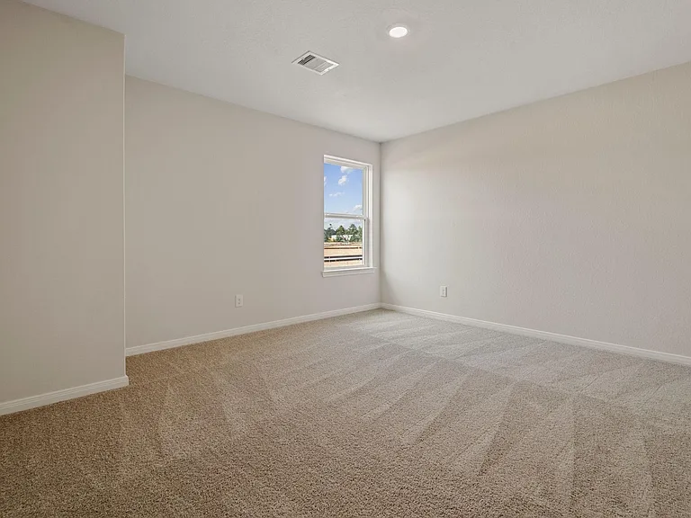 15870 Berry Hill Dr — Photo 20