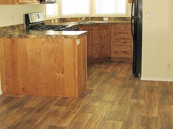3rd image of 319 Sunny Hills Dr