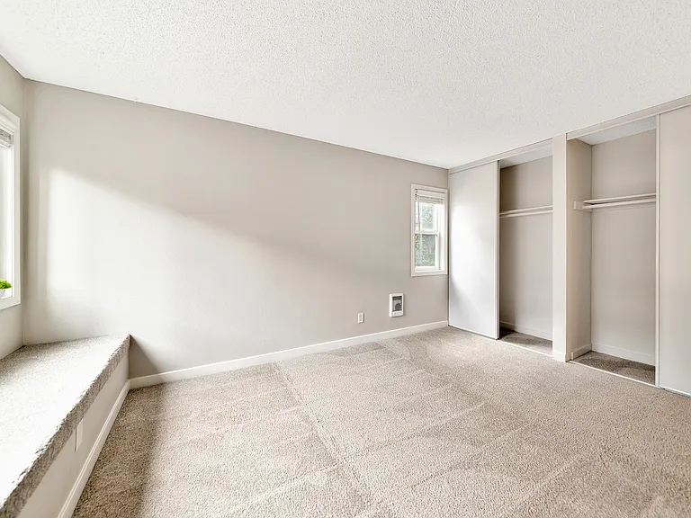 River Lofts Apartments — Photo 14