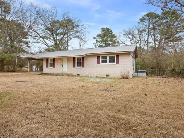 446 Chevelle Dr, Chatsworth, GA 30705