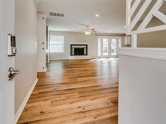 5th image of 3204 NW 35th St