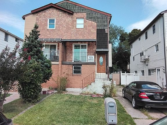 3rd image of 207 Ada Dr #1