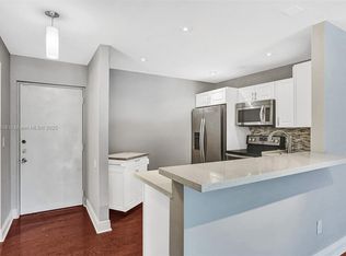 7840 Camino Real #P-111, Miami, FL 33143