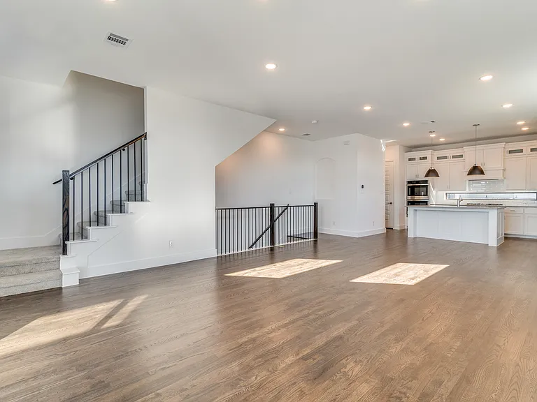 800 War Admiral Dr — Photo 8