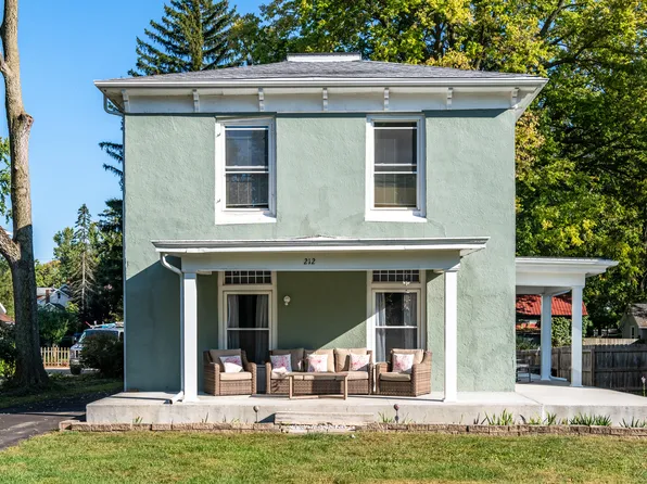 212 College St, Urbana, OH 43078
